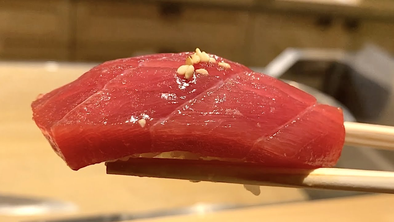 看看日本高手如何制作寿司,看似简单,实际厨艺功底很深!